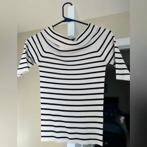 NWOT Simons Contemporaine top